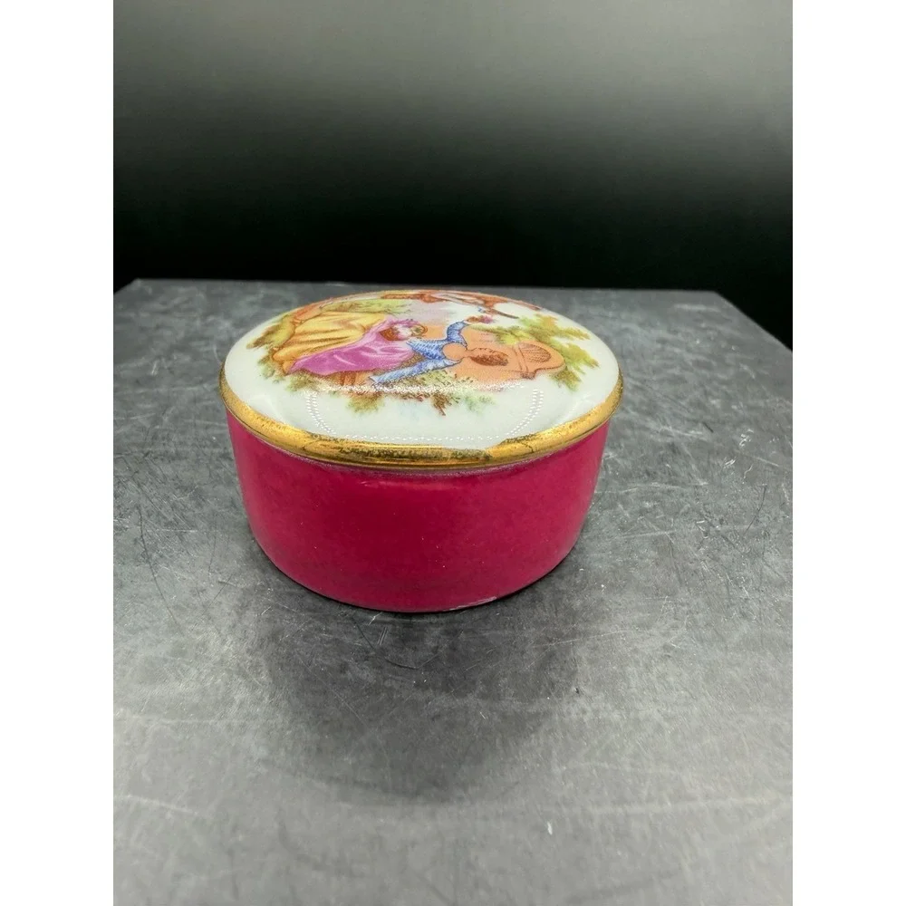 💕🎨 Limoges Porcelain Classic Fragonard-Style Courting Couple Trinket Box 🌹✨